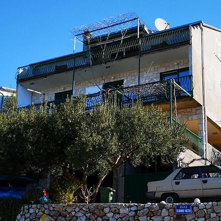 Apartmani Ivica Krzanic Подгора Екстер'єр фото