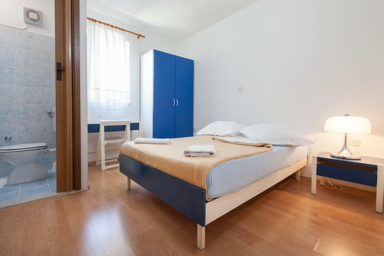 Apartmani Ivica Krzanic Подгора Екстер'єр фото
