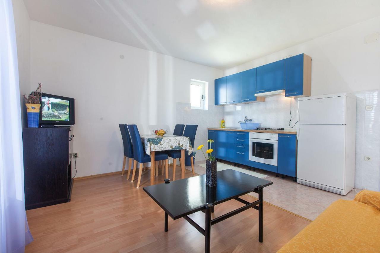 Apartmani Ivica Krzanic Подгора Екстер'єр фото